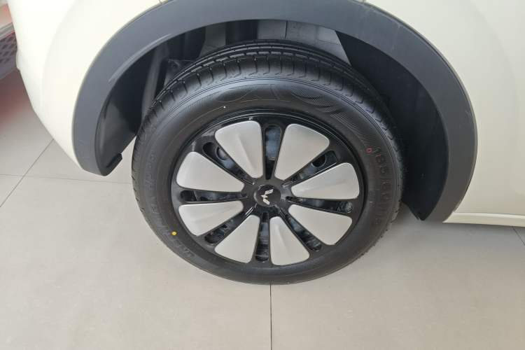 Used Wuling Bingo 2025 333 km Enjoyment Version Right Rear Wheel Hub