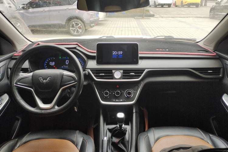 Used Wuling Hongguang S3 2018 1.5T Manual Comfort Model China V Standard