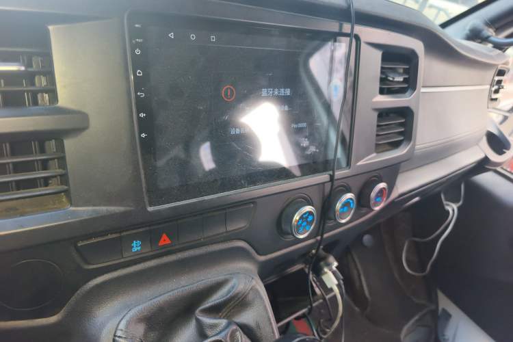 Used JMC Fushun 2022 2.0T Manual Multi-Function Passenger Vehicle Short Wheelbase Mid-Height Roof 6-Seater