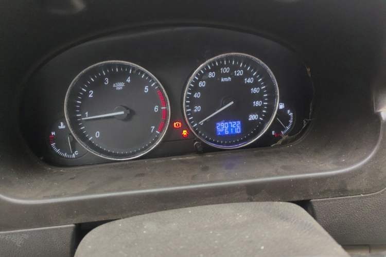 Used BAIC Weiwang M20 2014 1.5L Basic Version BJ415B Odometer Close Up