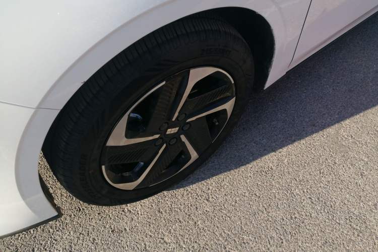 Used Geely Galaxy L6 2024 125km Creative Edition