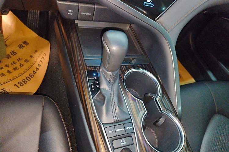 Used Toyota Camry 2018 2.5G Luxury Edition
