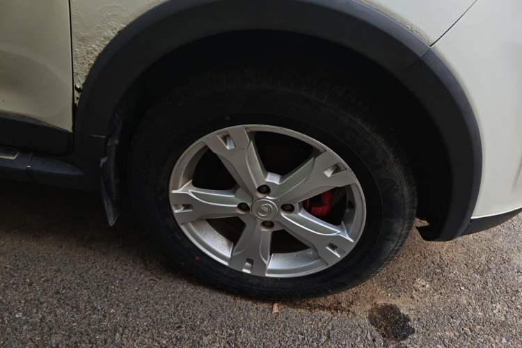 Used Great Wall M4 2014 1.5L Manual Luxury Model Right Front Wheel Hub