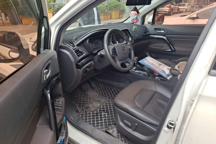 Used GAC Trumpchi GS4 2017 235T Automatic Two-Wheel Drive Luxury Smart Connectivity Version Driver Seat