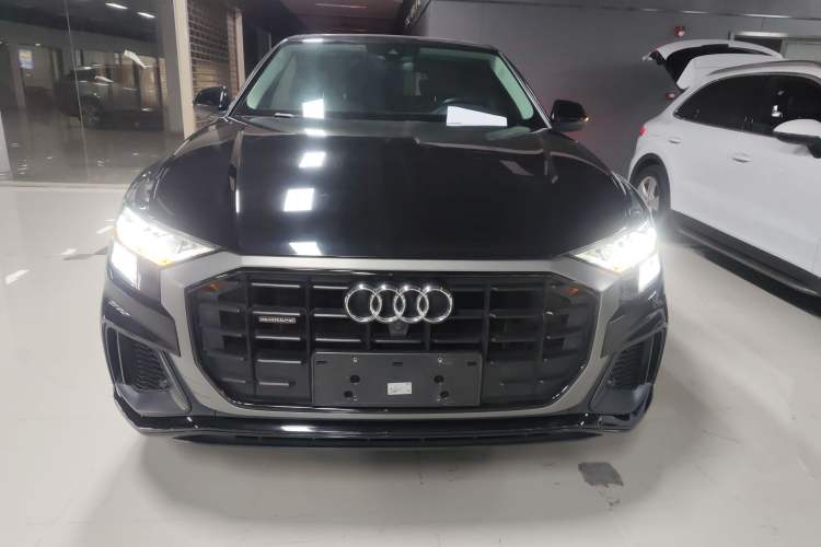 Used Audi Q8 2019 55 TFSI Luxury Dynamic Model
