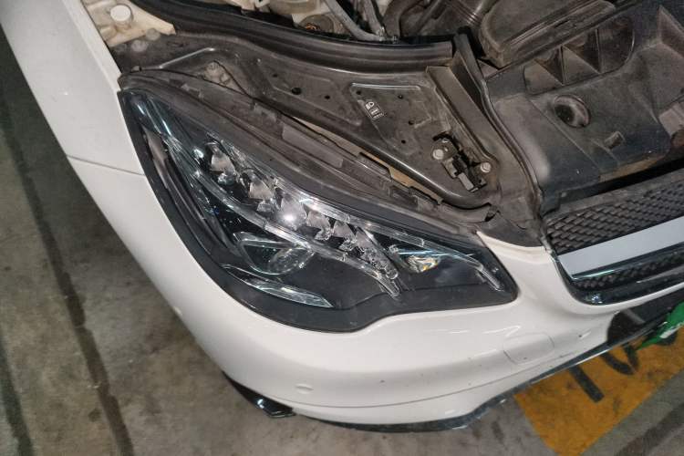 Used Mercedes-Benz E-Class 2014 E 260 Coupe Right Front Headlight
