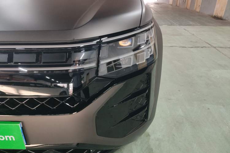 Used Volkswagen Teramont 2025 Tiguan Pro 450TSI Four-Wheel Drive Summit Edition
