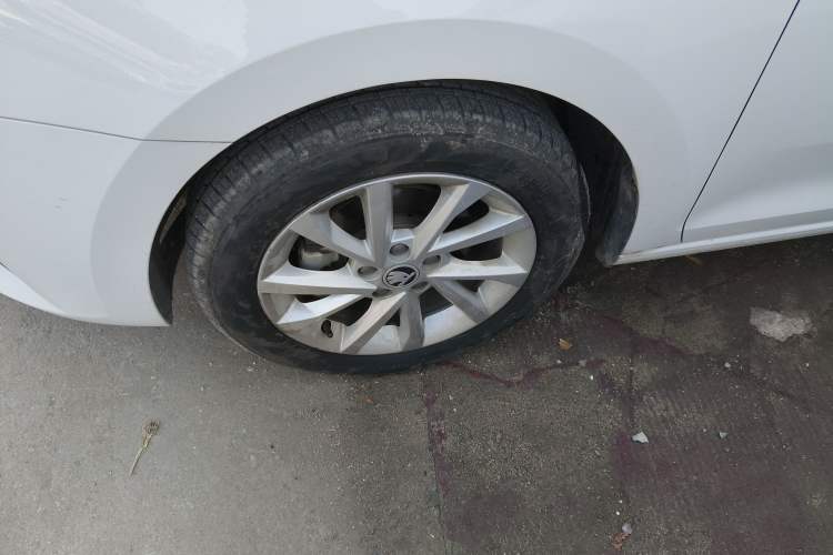 Used Skoda Rapid Spaceback 2020 1.5L Automatic Standard Edition