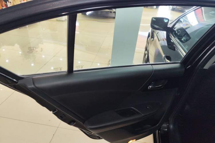 Used Honda Accord 2016 2.0L Comfort Edition Interior 5