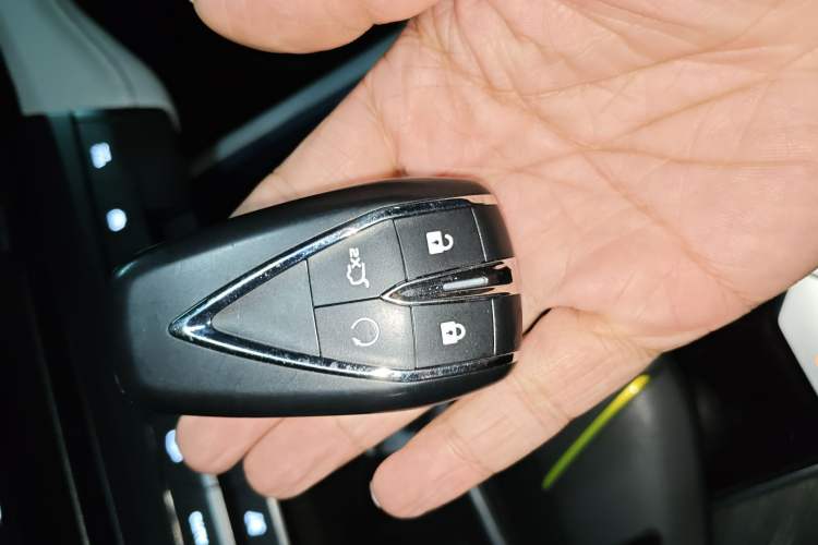 Used CHANGAN UNI-V iDD 2023 Zhidian iDD 1.5T 113km Smart & Fun Version (Rapid Edition)