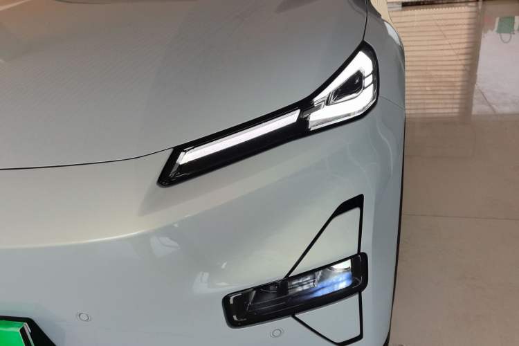 Used Deepal S05 2024 200Max Range-Extended Long-Range Version
