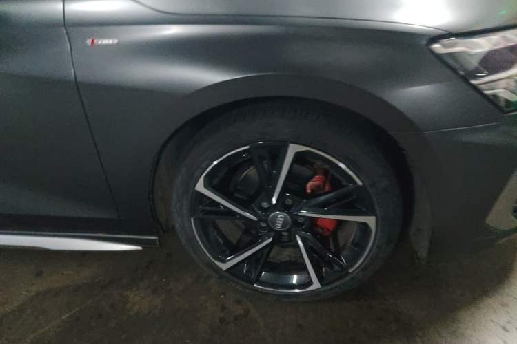 Used Audi A3 2021 Sportback 35 TFSI Fashionable Sports Model Right Front Wheel Hub