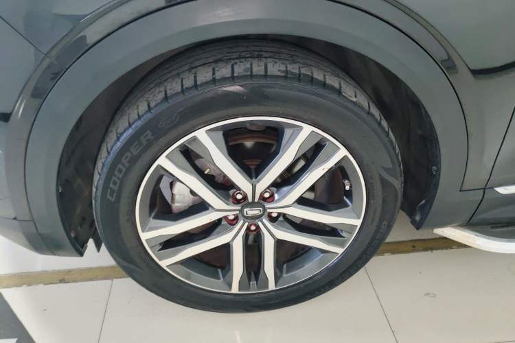 Used Bestune T99 2020 20TD Automatic Premium Edition Left Front Wheel Hub