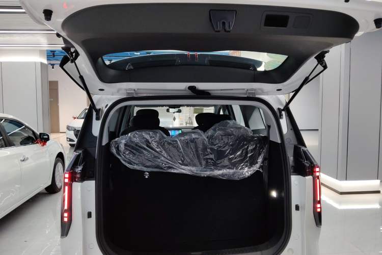 Used SAIC MAXUS Dajia 7 2024 Revised Version Super Hybrid Long-Range Edition Enjoyment Version
