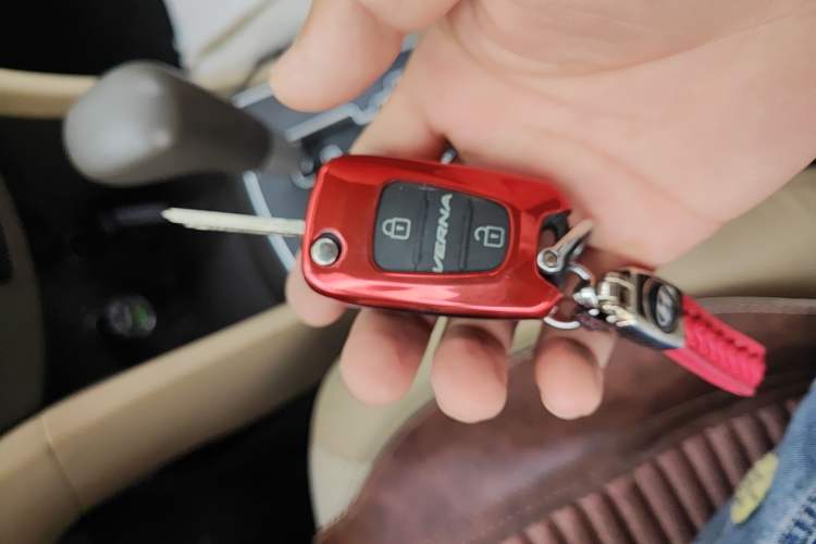 Used Hyundai Verna (older generation) 2010 Sedan 1.4L Automatic Comfort Model GS