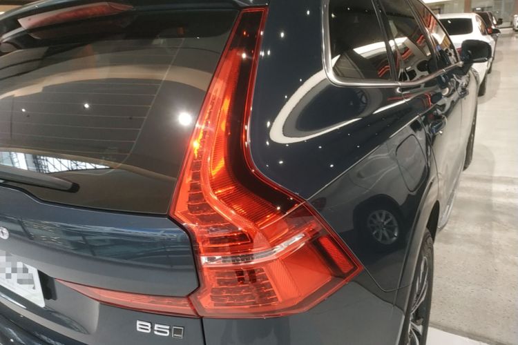 Used Volvo XC60 2022 B5 4x4 Zhiyi Luxury Edition