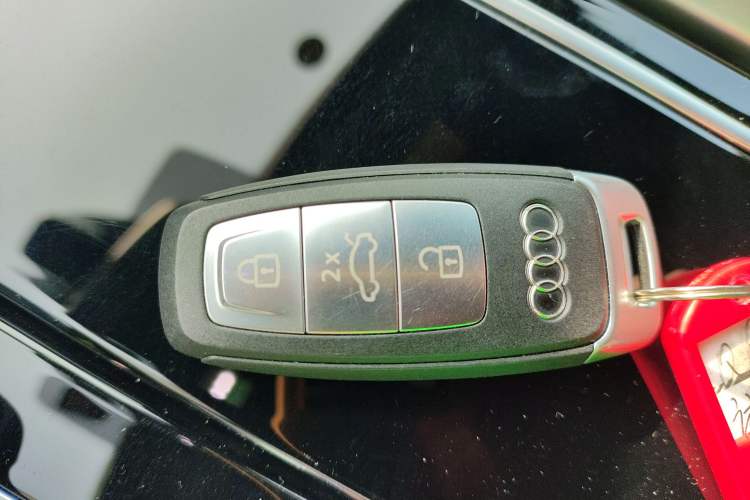 Used Audi Q6 2024 45 TFSI quattro Black Warrior Edition 6 Seats
