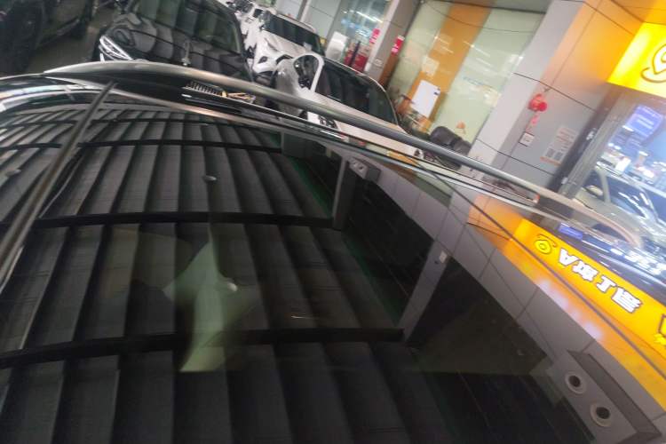 Used Mercedes-Benz EQB 2022 EQB 260 Roof