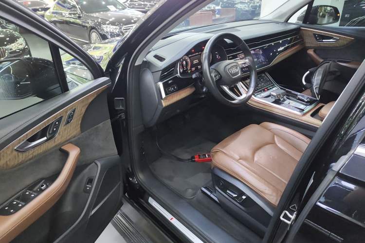 Used Audi Q7 2021 55 TFSI quattro S line Prestige Edition
