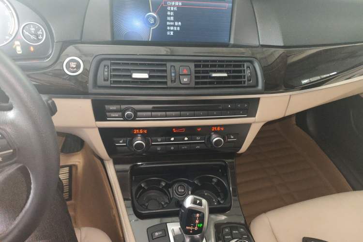 Used BMW 5 Series 2011 523Li Luxury Model