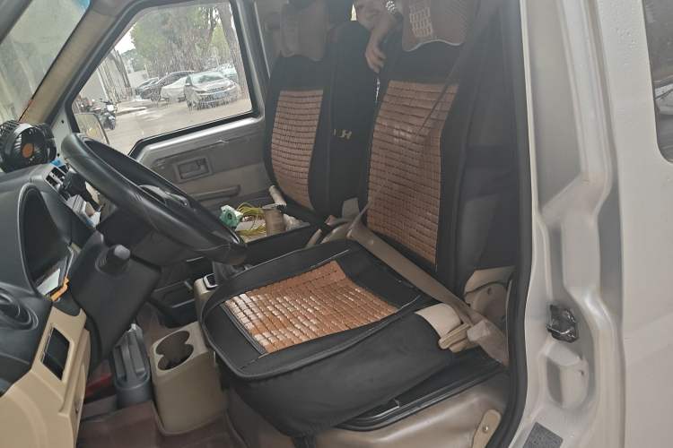 Used Dongfeng Xiaokang C37 2012 1.4L Entrepreneur II Type DK13-06
