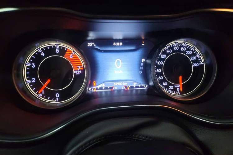 Used Jeep Cherokee 2020 2.0T Four-Wheel Drive Elite Edition Instrument Cluster