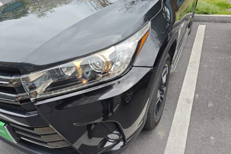 Used Toyota Highlander 2018 2.0T Four-Wheel Drive Knight Edition 7 Seats China VI Standard Left Front Headlight