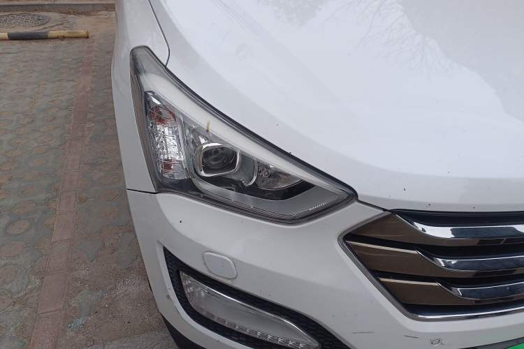 Used Hyundai Santa Fe 2013 Revised Version 2.0T Automatic All-Wheel Drive Top-Tier Trim
