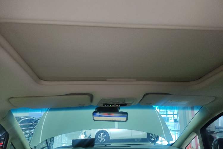 Used Buick GL8 2022 ES Landtrek 653T Luxury Edition