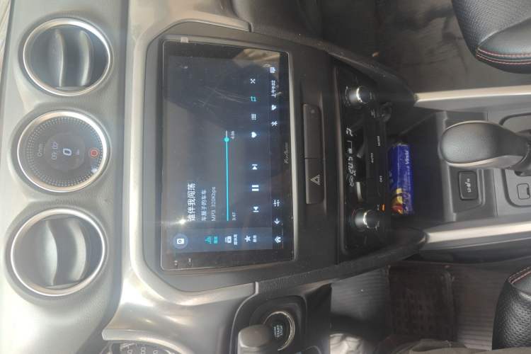 Used Suzuki Vitara 2016 1.4T Automatic 4x4 Flagship Model Audio And AC Panel