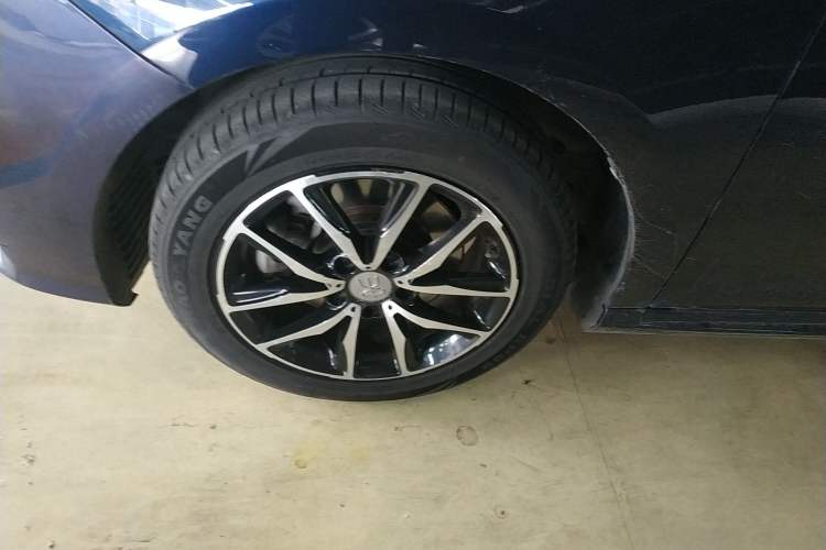 Used BYD Song MAX 2018 1.5T Automatic Smart Connect Elite Model with 6 Seats