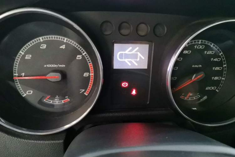 Used BAIC Off-Road BJ40 2016 40L 2.3T Automatic Two-Wheel Drive Luxury Edition