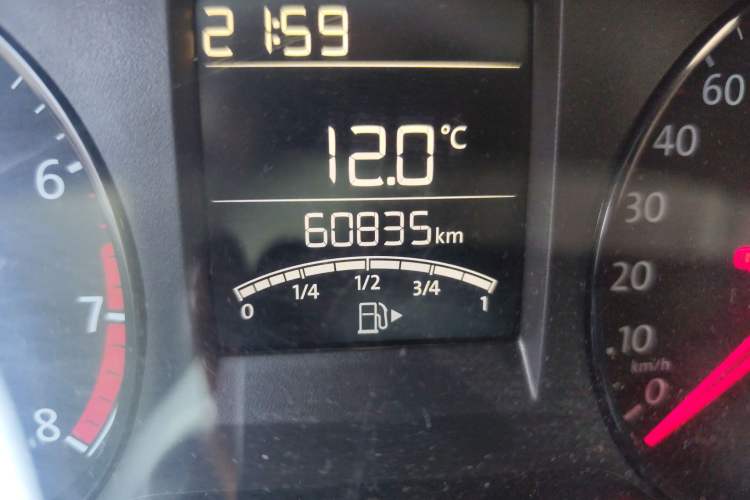 Used Volkswagen Polo 2016 1.4L Manual Fashion Model