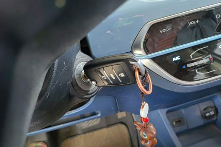 Used CHANGAN Benni E-Star 2023 Dynamic Edition Colorful Model