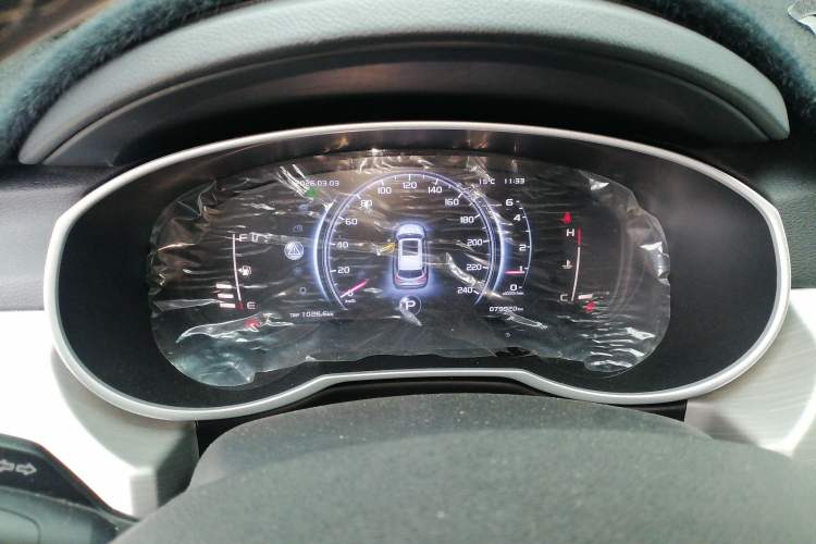 Used Geely Auto Emgrand X7 Sport 2018 1.8TD Automatic Two-Wheel Drive Smart 4G Connected Version
