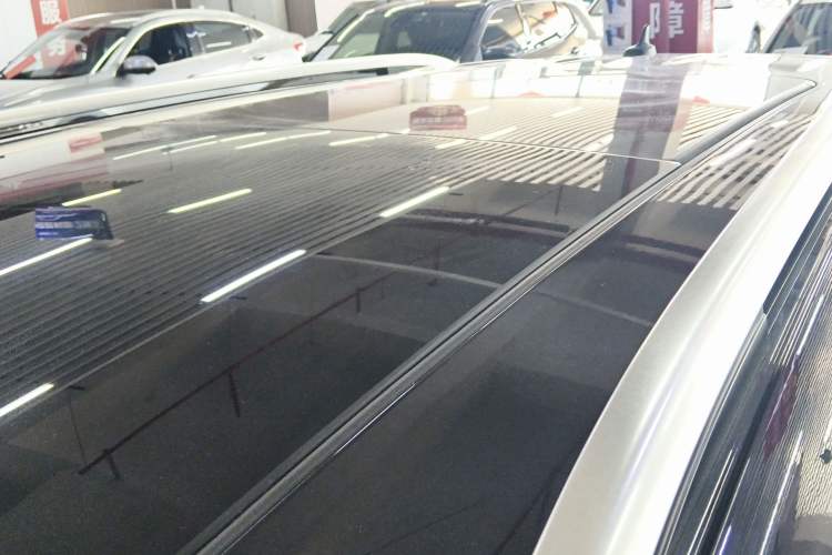 Used Volkswagen Tiguan L 2019 280TSI Automatic Two-Wheel Drive Panoramic Comfort Edition China V Standard Roof