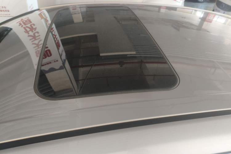 Used Toyota Avalon 2019 2.0L Luxury Edition China VI Standard Roof