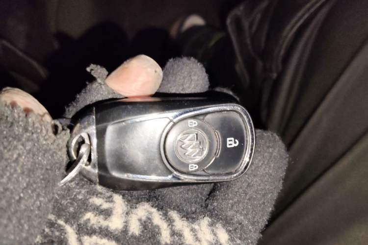 Used Buick GL6 2018 18T 6-Seater Prestige Model
