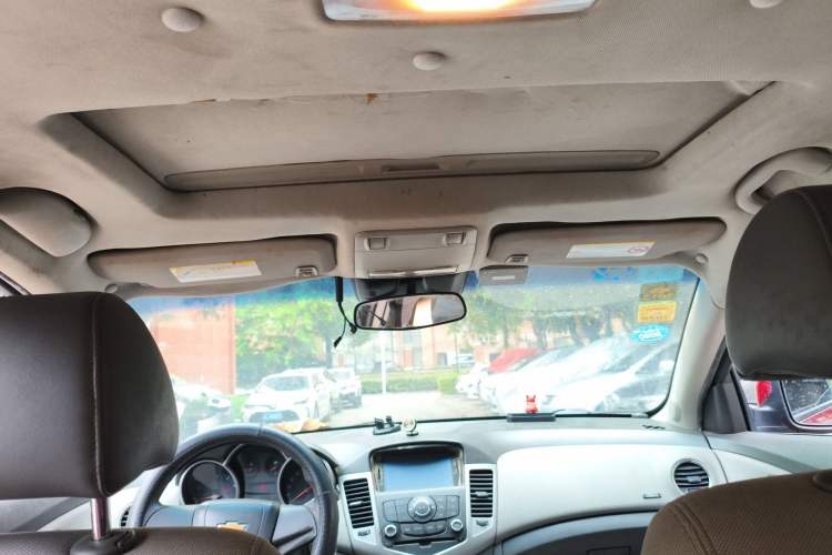 Used Chevrolet Cruze 2011 1.6L SE MT Transformers Edition