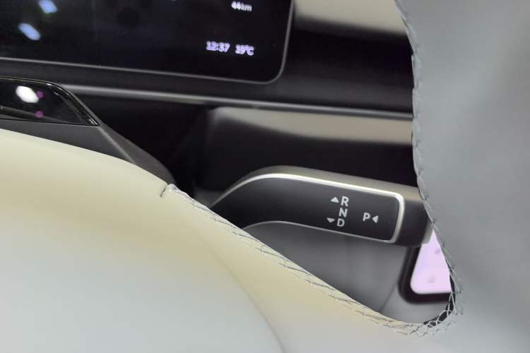 Used Nio ES6 2025 75 kWh Gear Lever