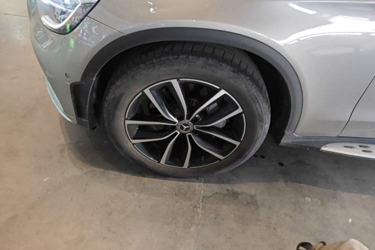 Used Mercedes-Benz GLC 2020 GLC 300 L 4MATIC Dynamic Edition Exterior 4