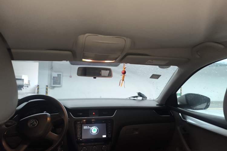 Used Skoda Octavia 2015 1.6L Automatic Yijie Edition
