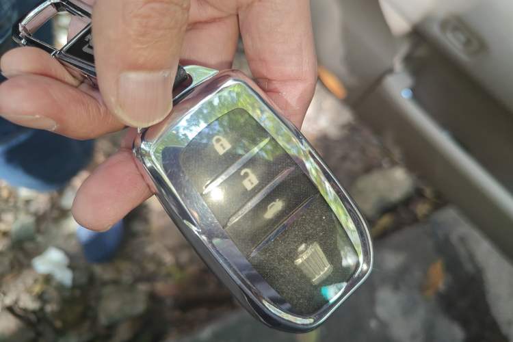 Used Toyota Crown 2012 2.5L Royal Leather Edition