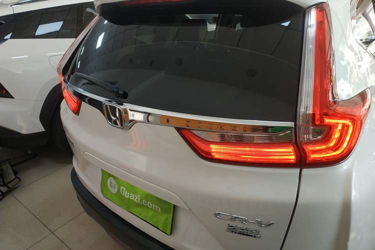 Used Honda CR-V 2019 Brilliant Edition Plus 240TURBO CVT Two-Wheel Drive Fashion Version China VI Emission Standard
