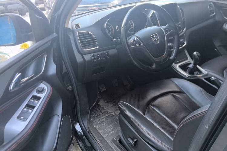 Used Baojun 560 2016 1.8L Manual Luxury Edition