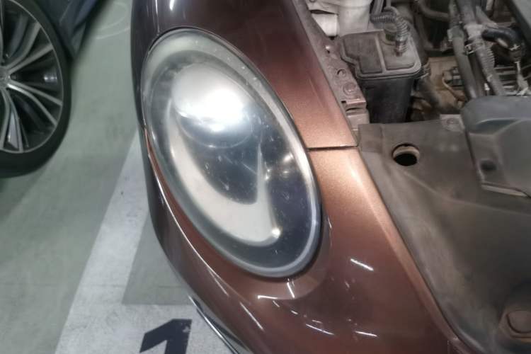 Used Volkswagen Beetle 2017 180TSI Shangle Edition Right Front Headlight