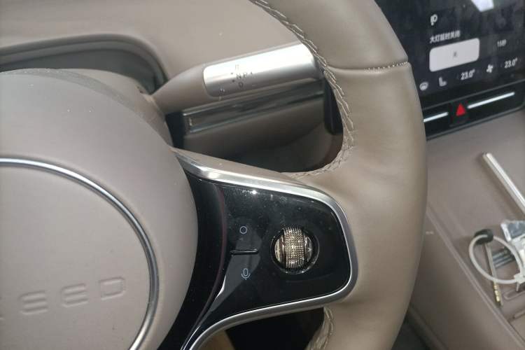 Used Hima Luxeed R7 2025 Extended-Range 331km Ultra
