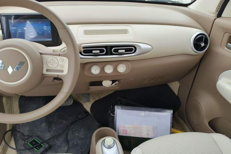 Used Wuling Hongguang MINIEV 2025 Four-Door Version Advanced Edition