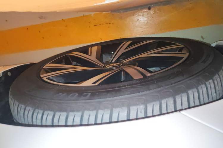 Used Volkswagen FAW-Volkswagen CC 2021 330TSI Ignite Edition Left Front Wheel Hub