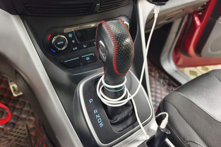 Used Ford Kuga 2013 1.6L GTDi Two-Wheel-Drive Trend Model